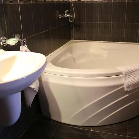 кипарис, враца 3*