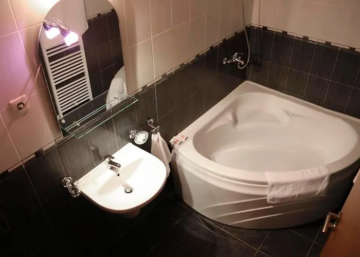 кипарис, 3* Враца