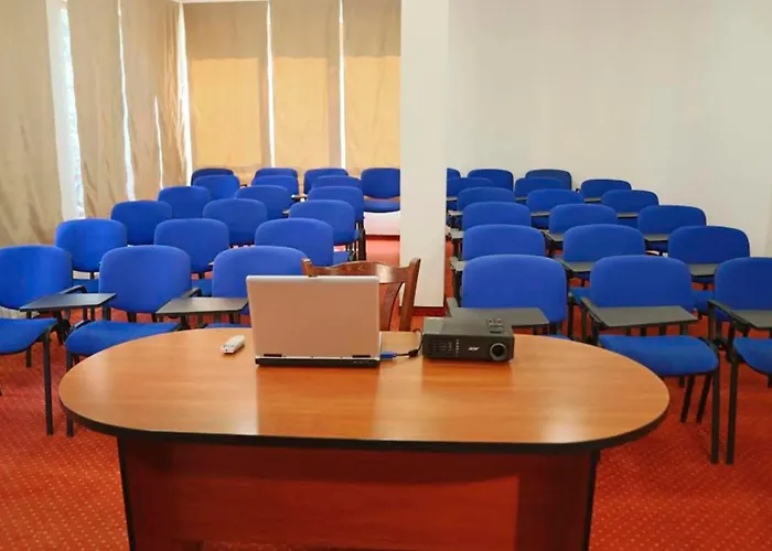 Хотел кипарис, Враца